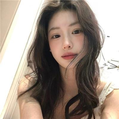 女篮双娇海报