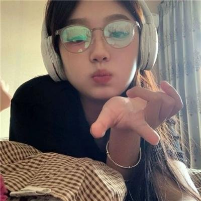 败犬女王海报